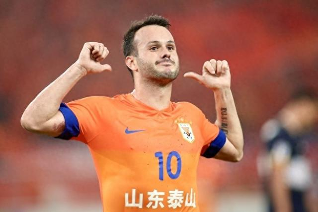 曝瓦科续约只剩官宣！留队已无悬念，洛佩斯或离队，正寻找新中卫|新黄河|中超|泰山队|马德鲁加|卡扎伊什维利_新浪体育_新浪新闻